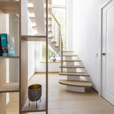 Cohost I New 3bd House With Terrace Apartment