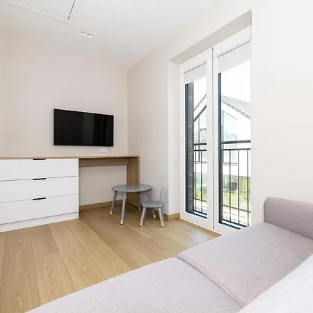 Apartment Cohost I New 3bd House With Terrace