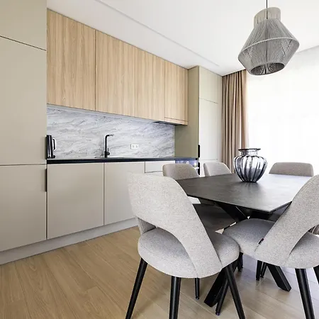 Cohost I New 3bd House With Terrace Palanga