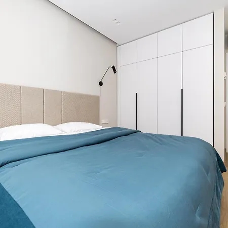 Apartment Cohost I New 3bd House With Terrace